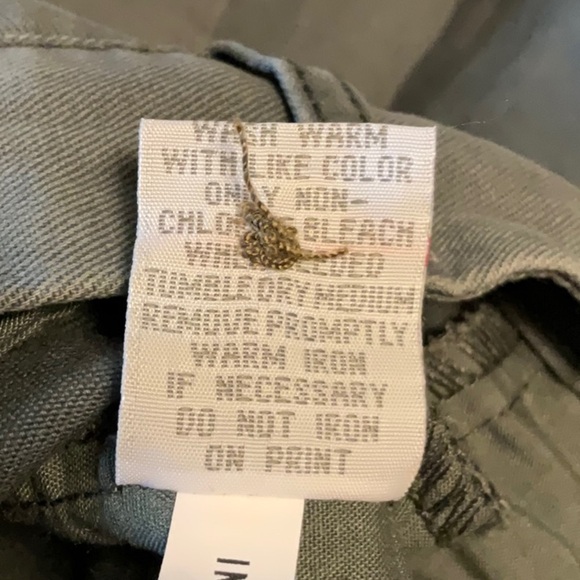 Men's Classic Gray Chinos - Picture 5 of 5